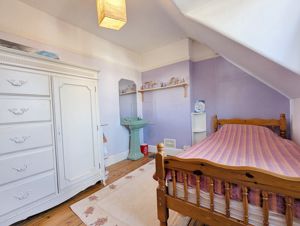 Photo 32- click for photo gallery